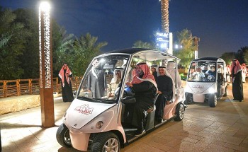 سمو الأمير تركي بن محمد بن فهد يصطحب ولي عهد دولة الكويت في جولة بحي الطريف التاريخي في الدرعية