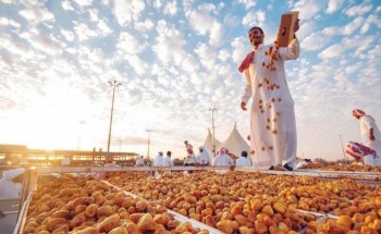 سمو أمير منطقة القصيم يشيد بما أظهرته الإحصاءات والأرقام للتقرير الختامي لمهرجان بريدة للتمور لعام 2022م