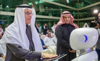 “الفضلي” يدشّن برنامج مسار للتميز الرقمي للمساهمة في رفع جودة الخدمات الإلكترونية ورفع كفاءة الانفاق