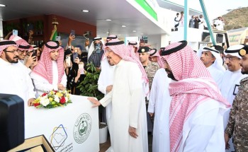 أمير جازان يقف على ركني جمعية ” لزم ” لتطوير العمل التطوعي في مهرجان البن السعودي العاشر