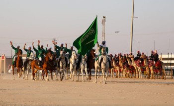 بالصور.. ترقيص الخيل ورمي الرمح والتقاط الأوتاد يمتعان زوار سفاري بقيق
