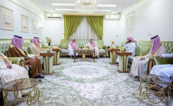 سموُّ أميرِ القصيم يزورُ العلماءَ في منازلهم ويهنِّئُهم بحلول شهر رمضان المبارك