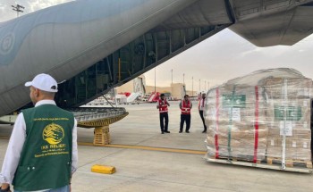 مغادرة الطائرة الإغاثية الثانية ضمن الجسر الجوي السعودي لمساعدة الشعب السوداني