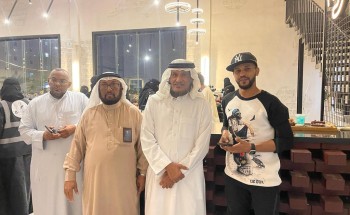 فريق “بيش آرت” للفن التشكيلي والبصري يقيم فعاليات النجاح لطلاب وطالبات منطقة جازان