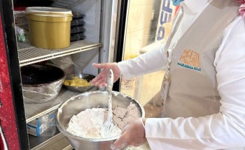 بلدية غرب بريدة الفرعية تواصل جولاتها الرقابية وتصادر أكثر من  كيلو و300 من الحلويات الجاهزة