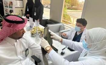 تفعيل اليوم العالمي لسرطان الرئة في بلدية الهفوف