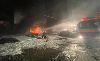 مدني صبيا يخمد حريقًا في محلين تجاريين