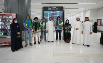 فرسان الوطن للمعلوماتية يصلون الرياض متوجين بثلاث جوائز عالمية