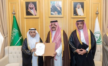 أميرحائل‬⁩ يرعى حفل تكريم المعلم الدكتور سلطان العنزي الحاصل على المركز الأول في جائزة محمد بن زايد لأفضل معلم خليجي 2023م