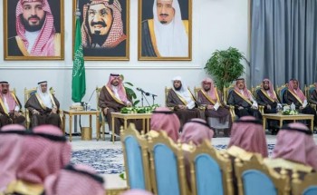 أمير منطقة الحدود الشمالية يستقبل المواطنين في جلسته الأسبوعية