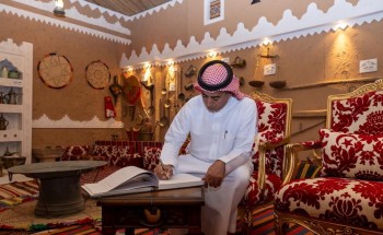 مدير عام فرع وزارة الموارد البشرية والتنمية الاجتماعية بمنطقة القصيم يزور مشروع دواجن الوطنية