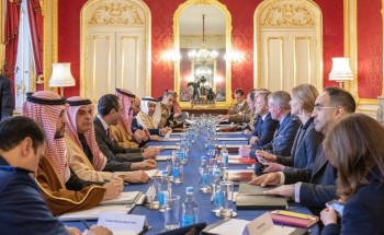 وزير الدفاع البريطاني يستقبل سمو وزير الدفاع ويعقدان اجتماعًا ثنائيًا موسعًا