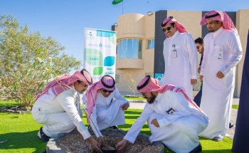 مكونات تجمع حفر الباطن الصحي تشارك في حملة التشجير بالمحافظة