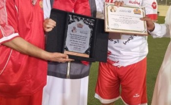 رابطة قدامي الوحدة تكرم الزميل الإعلامي منصور نظام الدين قريشي