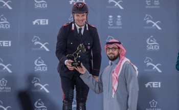 إيمانويل يخطف شوط “قفز السعودية” المؤهل لكأس العالم