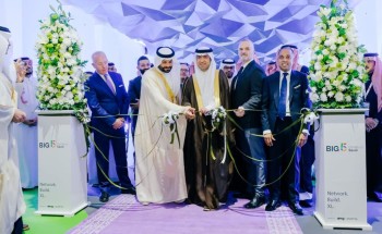 وزير الشؤون البلدية والقروية والإسكان يفتتح معرض Big 5 Construct Saudi في الرياض