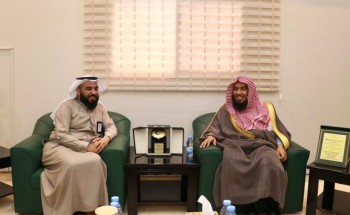 مدير عام فرع الرئاسة العامة لهيئة الأمر بالمعروف بمنطقة تبوك يزور مدير عام فرع الهلال الأحمر