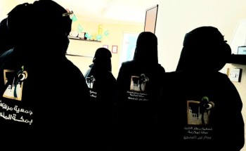 فتيات سواعد الحي بمركز المسفلة يوزعنا الافطار على الأسر الصائمة