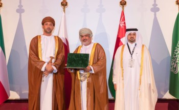 الرئيس التنفيذي لمتاحف قطر يكرم متحف بيت الغشام