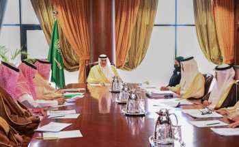 أمير منطقة تبوك يرأس اجتماع جمعية الملك عبدالعزيز الخيرية