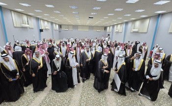 مدرسة الفضيل بن عياض الثانوية بتعليم “مكة” تحتفل بتخرج 213 طالب.