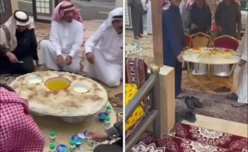 شاهد.. المواطن «عبدالله الرشيدان» يستضيف أهالي قريته ويقدم لهم وجبة المطرية احتفالاً بهطول الأمطار على حائل