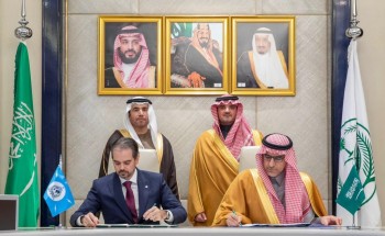 الأمير عبدالعزيز بن سعود يشهد توقيع اتفاقية إنشاء مكتب إقليمي للإنتربول بمنطقة الشرق الأوسط وشمال أفريقيا على أراضي المملكة