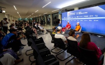 سمو وزير الرياضة يتوّج البريطاني “رولاند” بلقب الجولة الرابعة من سباق جدة فورمولا إي بري 2025