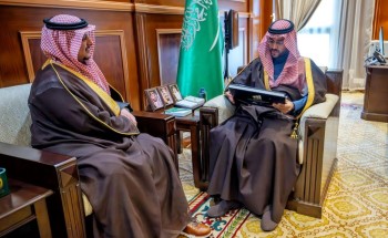 الأمير فيصل بن فهد يستعرض أبرز أعمال ومشاريع أمانة حائل