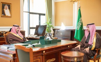 نائب أمير تبوك يتسلم التقرير السنوي للجهات العدلية بالمنطقة