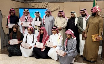 مدير عام التعليم بالطائف يشارك الطلبة احتفالهم بمتحف مدارس دار التوحيد