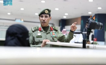مدير الجوازات يتفقد ميناء جدة الإسلامي لضمان مغادرة سلسة للمعتمرين في العشر الأواخر