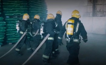 بيئة جدة تنفذ فرضية لحريق مستودع اعلاف في سوق الانعام المركزي