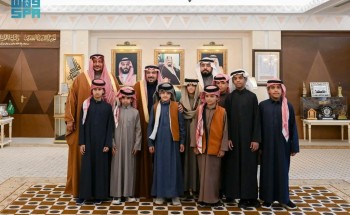 أمير القصيم يشيد بإنجازات مهرجان الصقور 2025 ويكرّم الفائزين بجائزة “الصقار الصغير”