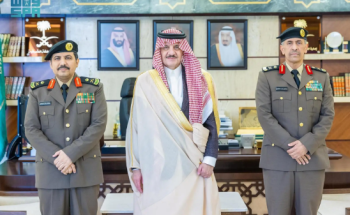 أمير الشرقية يقلد اللواء سعد العتيبي رتبته الجديدة ويهنئه بالترقية