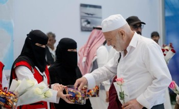 الهلال الأحمر يواصل تقديم الخدمات الإسعافية والإنسانية لضيوف الرحمن عبر منفذ جديدة عرعر