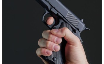 إطلاق النار في المناسبات جريمة موجبة للتوقيف.. والنيابة العامة تتوعد المتجاوزين