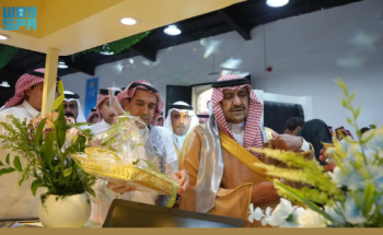 محافظ الحناكية يفتتح “مهرجان العنب الأول” بالنخيل لتعزيز الزراعة والسياحة بالمدينة المنورة