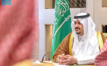 نائب أمير الرياض يرأس اجتماعًا مع وفد “تطوير مطار الملك سلمان الدولي”