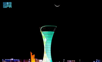 اقتران الزهرة بالقمر ونجم قلب الأسد يزين سماء عرعر فجر اليوم في مشهد فلكي بديع