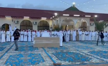 «تلاحم القبائل».. بالصور.. قحطان ويام وهمدان يستقبلون بني رشيد في مأدبة عشاء فاخرة