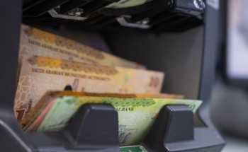 ‏لأول مرة منذ أكثر من 10 سنوات.. ‏البنوك تتجه لخفض نسبة الاستقطاع الشهري من 65% لـ 55% في القروض الشخصية والعقارية