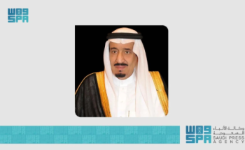 خادم الحرمين الشريفين يمنح 8 مقيمين «ميدالية الاستحقاق» لتبرعهم بالدم عشر مرات