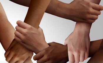 النيابة العامة: التعصب القبلي تعدٍ على القيم المجتمعية ويُعرّض مرتكبه للمساءلة