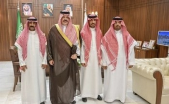 أمير حائل يستقبل أبطال إنقاذ المهندسين الصينيين في سيول الشملي