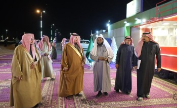 بتكلفة 270 ألف ريال.. توزيع 18 عربة “بيع طعام” لتمكين شباب وأسر وادي الدواسر