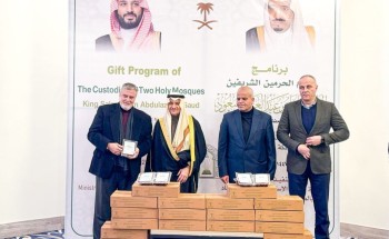 بحضور السفير السعودي.. تدشين برنامجي خادم الحرمين لتفطير الصائمين وتوزيع التمور في الأردن
