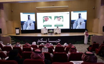 تقديراً لعطائه الثقافي.. تكريم الروائي عبده خال في ختام أمسية “فينيق الرواية السعودية” بصبيا