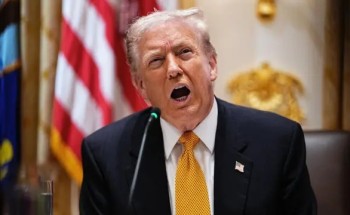 ترمب يعلن حصار الموانئ الإيرانية ويتعهد بفتح مضيق هرمز ومنع طهران من السلاح النووي