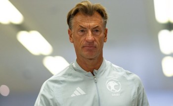 من الأخضر إلى أفريقيا؟ تصاعد مؤشرات رحيل رينارد وعرض جديد في الأفق